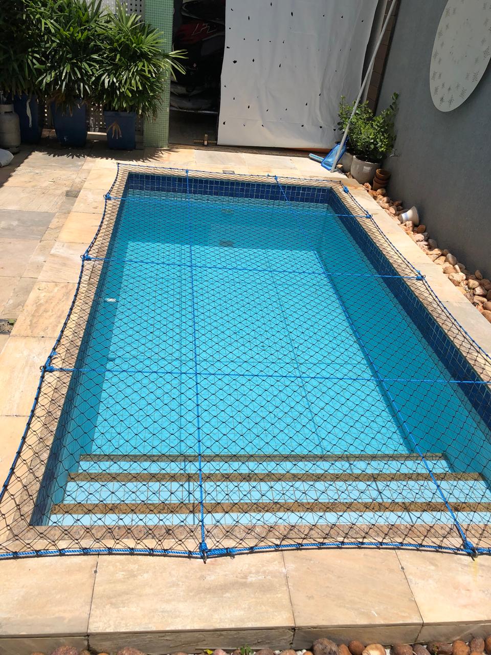Piscina compacta